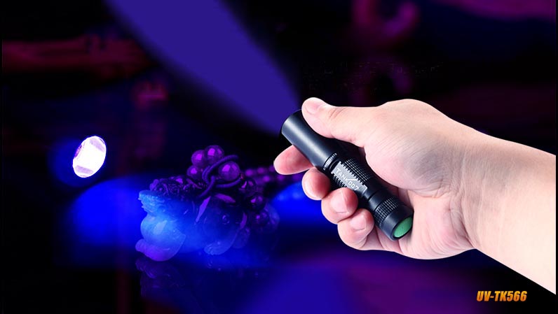 靠譜的強光紫外線手電筒廠家應該怎么選擇？需要注意哪些問題